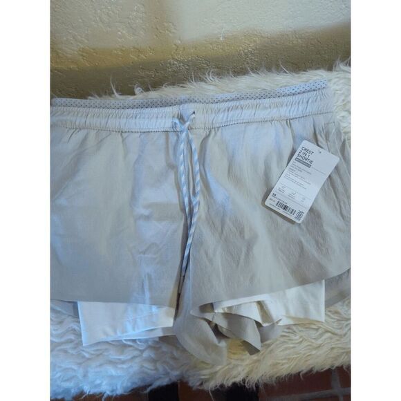 NWT Size 10 Athleta TREKKIE CREST 2 IN 1 SHORTIE - Picture 4 of 5